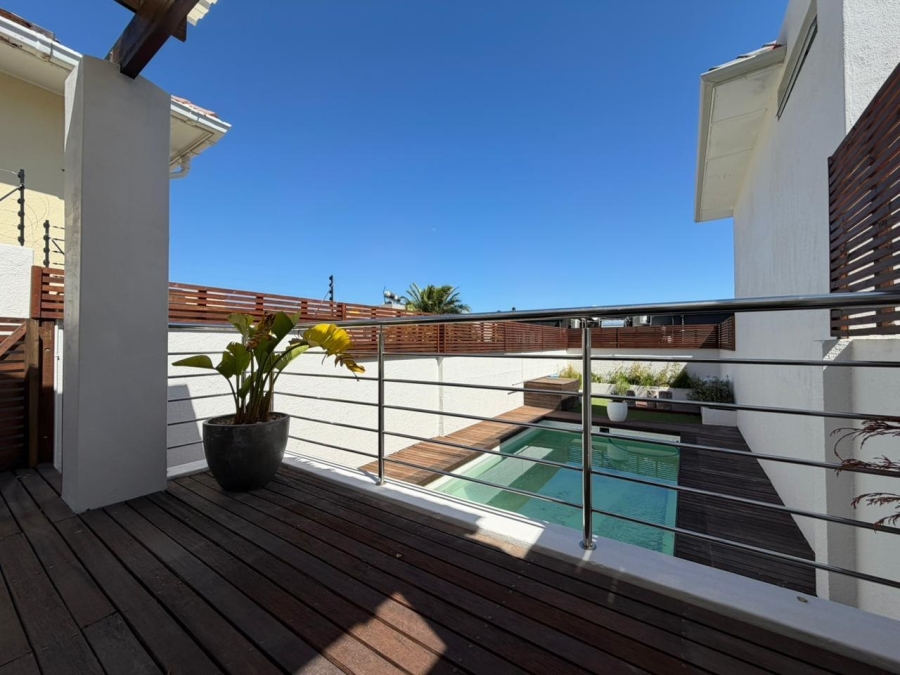 To Let 3 Bedroom Property for Rent in Camps Bay Western Cape